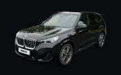 BMW X1 M Sport, SUV, Saphirschwarz metallic, Foto 1 von 4